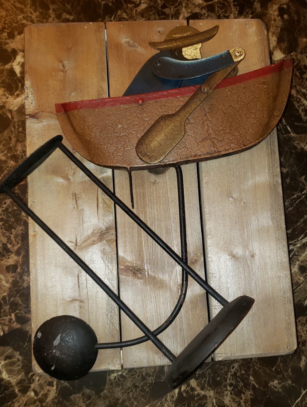 Vintage Authentic Models Kinetic Balance Man Rowing Boat - Picture 5 of 12